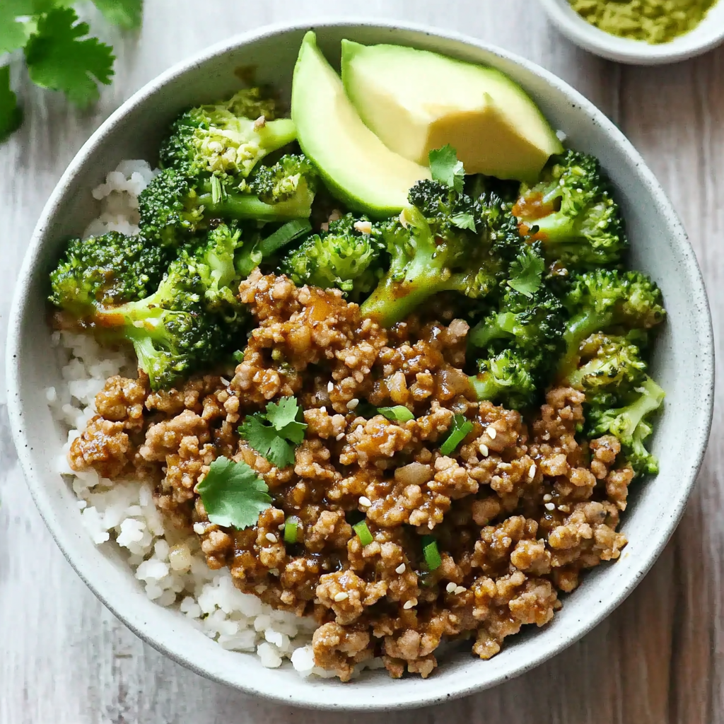 Sweet and Spicy Ground Turkey & Broccoli Bowls: An Incredible, Flavorful 7-Ingredient Weeknight Meal